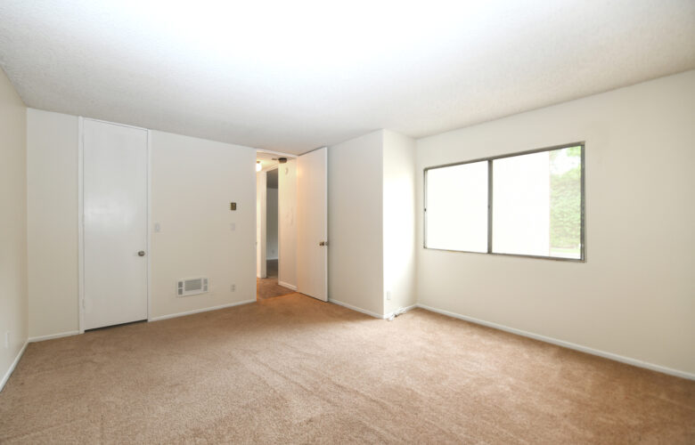 6000 Canterbury Dr., #D111, Culver City, CA 90230