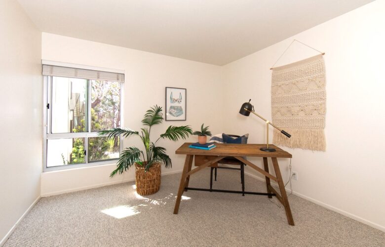 5950 Canterbury Dr., #C216, Culver City, CA 90230