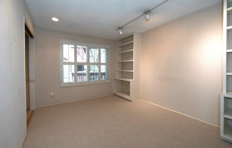 5650 Sumner Way, #207, Culver City, CA 90230