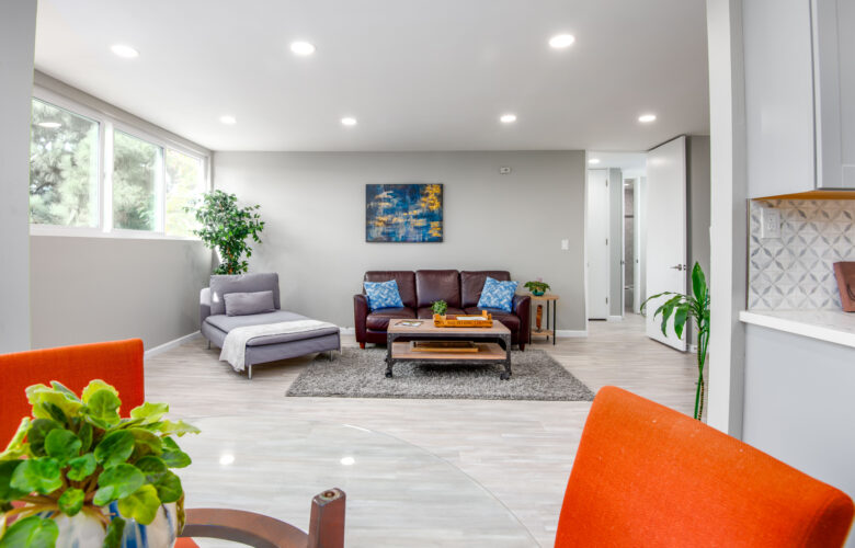 5950 Canterbury Dr., #C305, Culver City, CA 90230