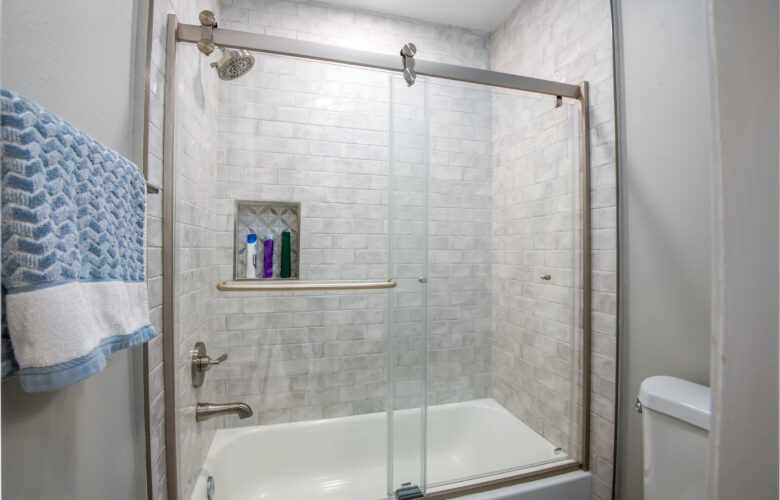 5950 Canterbury Dr., #C305, Culver City, CA 90230