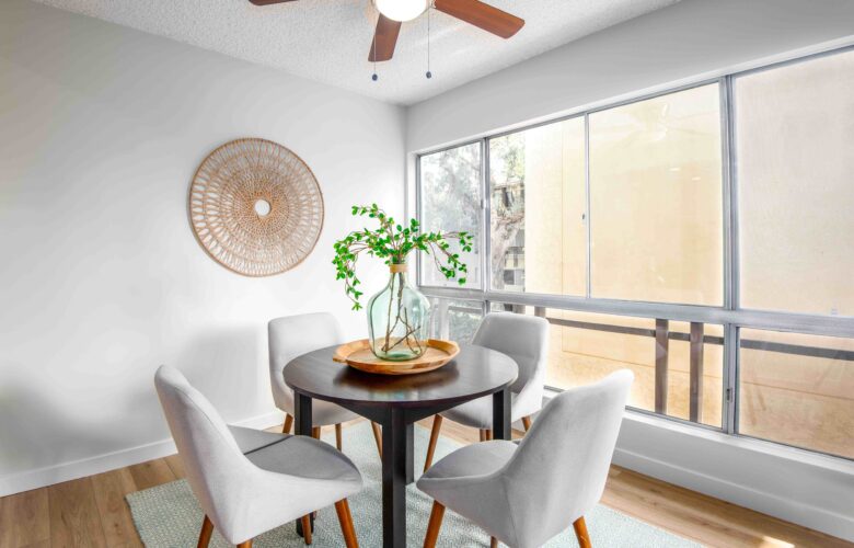 5600 Kensington Way., #206, Culver City, CA 90230