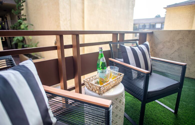 5600 Kensington Way., #206, Culver City, CA 90230