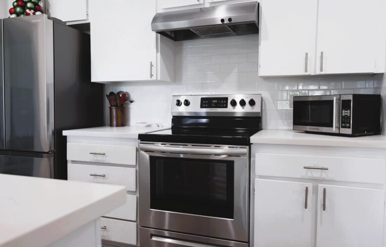 6225 Canterbury Dr., #311, Culver City, CA 90230
