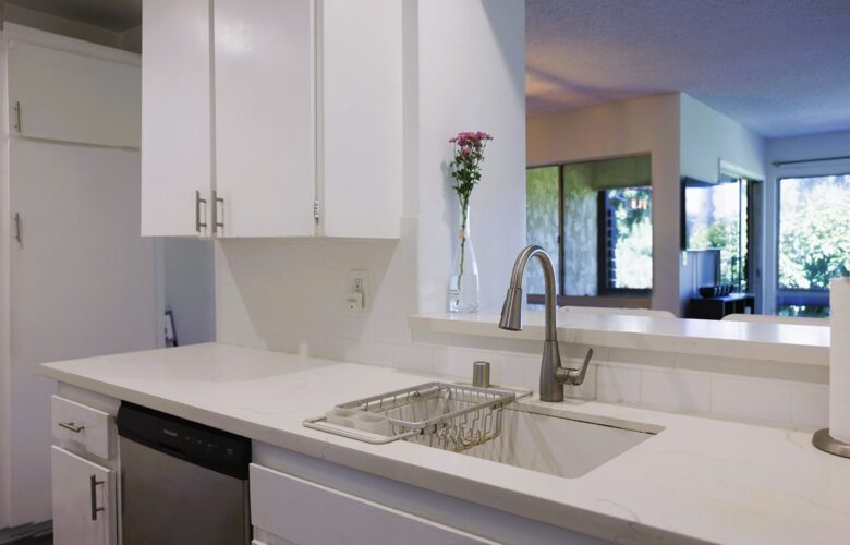 6225 Canterbury Dr., #311, Culver City, CA 90230