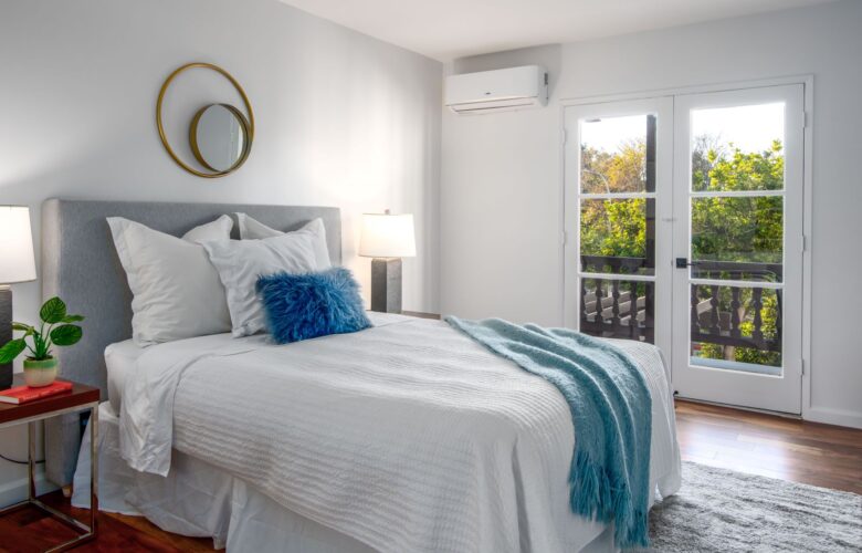 6124 Buckingham Pkwy., #202, Culver City, CA 90230