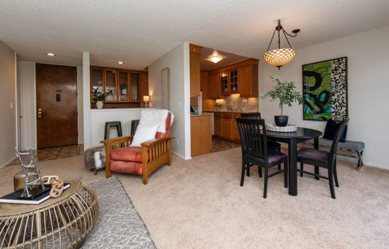 6000 Canterbury Dr., #D301, Culver City, CA 90230