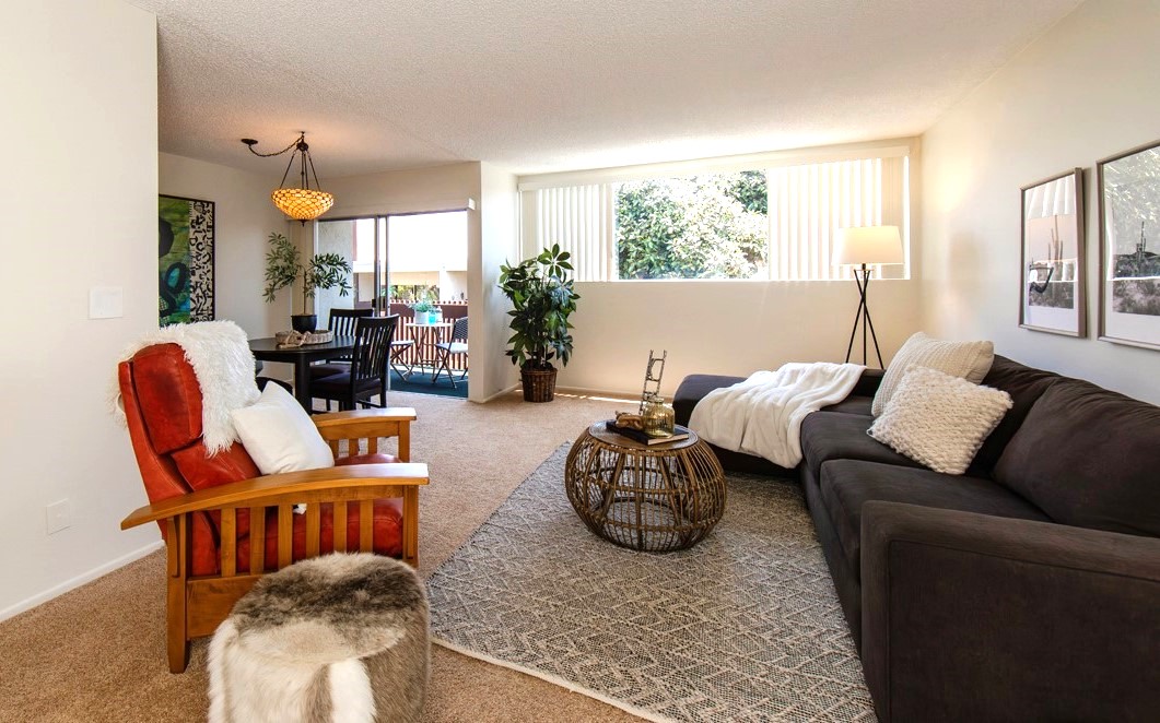 6000 Canterbury Dr., #D301, Culver City, CA 90230