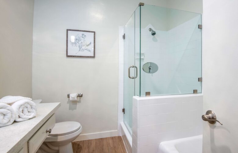 6150 Buckingham Pkwy., #107 Culver City, CA 90230