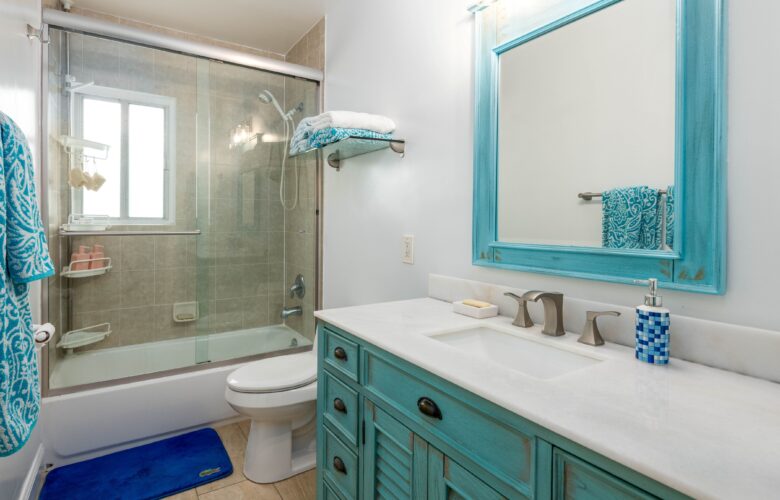 6727 W. 88th St., Los Angeles, CA 90045