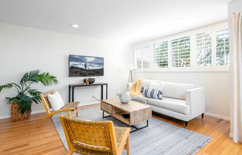 6050 Canterbury Dr., #E317, Culver City, CA 90230