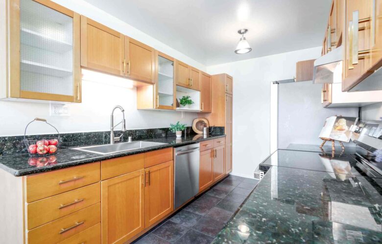 6050 Canterbury Dr., #E317, Culver City, CA 90230