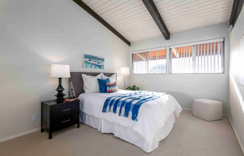 6425 Green Valley Cir., #300, Culver City, CA 90230