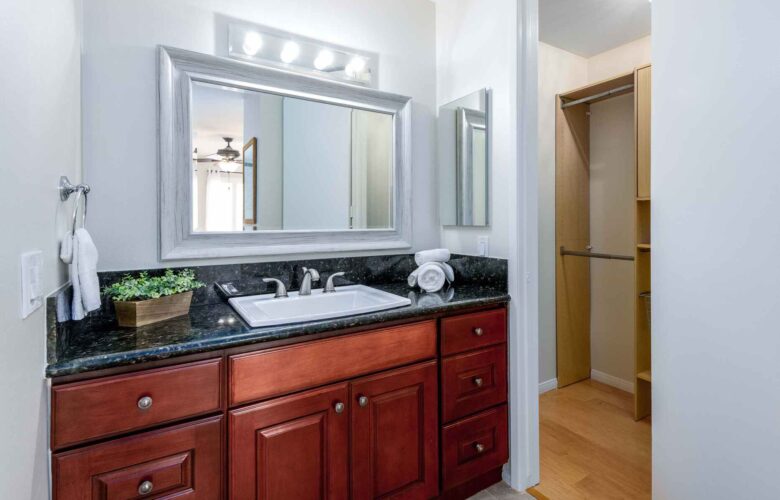 6050 Canterbury Dr., #E317, Culver City, CA 90230