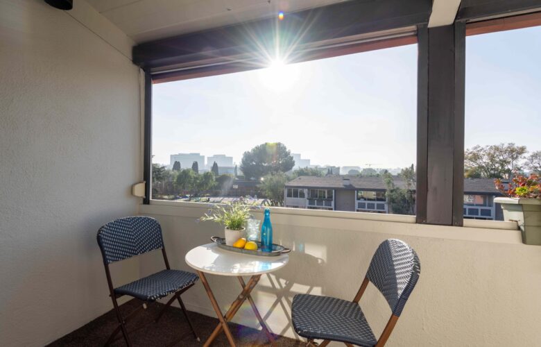 6425 Green Valley Cir., #300, Culver City, CA 90230