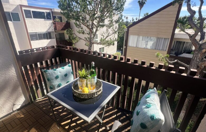 6050 Canterbury Dr., #E317, Culver City, CA 90230