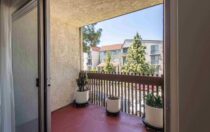 6050 Canterbury Dr., #E214, Culver City, CA 90230