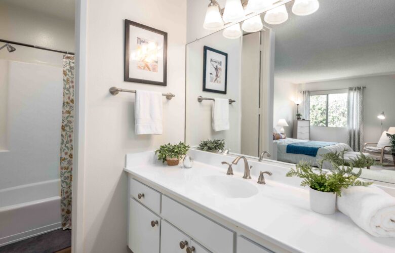 6050 Canterbury Dr., #G228, Culver City, CA 90230