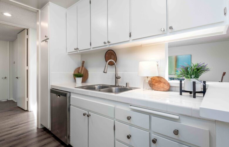 6050 Canterbury Dr., #G228, Culver City, CA 90230