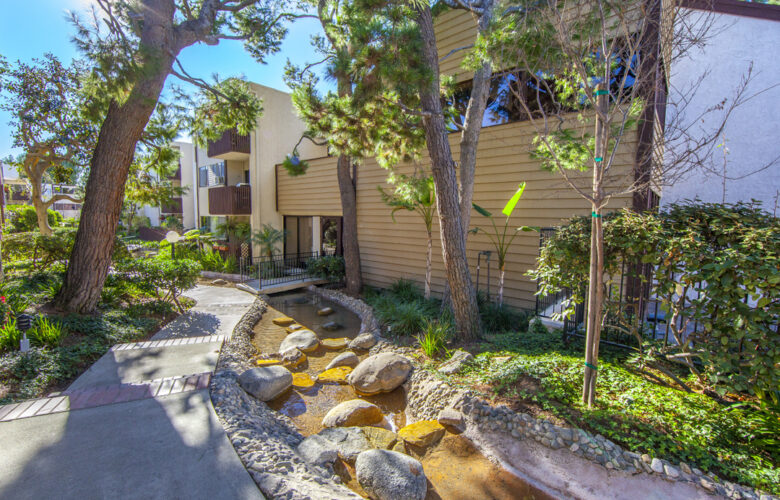 6050 Canterbury Dr., #F108, Culver City, CA 90230